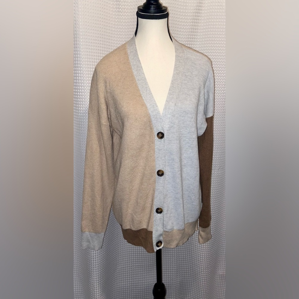 CYRUS‎ colorblock buttoned Cardigan size Medium